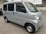 お車でのアクセスは、上信越自動車道【信州中野インター】から約5分。お気軽にご来店下さい。大きなスズキの看板が目印です。