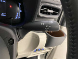 暗くなると自動でライトが点灯するオートライト装備。