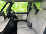 運転しやすいように、操作系がまとめられています。視認性も高く、安全運転をサポートします。快適なドライブをお楽しみください。
