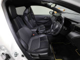 スタイリッシュな室内で運転もしやすいです♪使い勝手の良い配置も考えられています!!