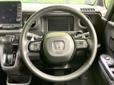 【純正革巻きステアリング】上質な革を使用することで、手にしっかり馴染みとても運転しやすいハンドルです♪