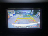 【バックカメラ】運転席から画面上で安全確認ができます。駐車が苦手な方にもオススメな便利機能です。