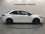 【まるごとクリーニング】シートを取り外し、車内を徹底洗浄。隅々まで丁寧に仕上げています。