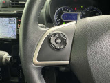 ステアリングスイッチ装備!運転しながら手元でオーディオの操作などができます。