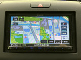 わかりやすい表示で、運転に集中できます。スムーズなルート案内で、目的地まで迷わず行けます。長距離ドライブも安心ですね。