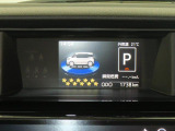 TFTカラーマルチインフォメーションディスプレイ。車からの多彩な情報が見れます。運転席から見やすいインパネ中央部に配置しているので走行中の視線移動が少なく運転時のストレスを軽減し安全運転へ貢献します。