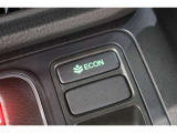 ECONスイッチの効果とあなたの運転で、クルマと力をあわせ「燃費向上=ガソリン代の節約=CO2 削減」のチャレンジをお楽しみください。