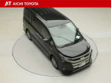 両側パワースライドドア付きだから、狭い駐車スペースなどでの乗り降りラクラク♪小さなお子さまのいるご家庭には嬉しい装備です。