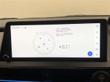 【12.3インチディスプレイオーディオ】各種オーディオ機能とスマホ連携機能を搭載。コネクティッドナビ対応。車載ナビ機能は搭載されていません。機能の詳細につきましては、展示店舗までお尋ねください。