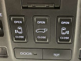運転席天井部のサテライトスイッチです。