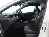 見通しのよいすっきりとした視界で、誰でも運転しやすいです。運転のしやすさは疲れにくさにも繋がりますよ♪