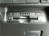 ETCゲートを使ってキャッシュレスで料金所を通過・スマートに時短出来ます。スマートICを乗降出来るのもメリットです!ETCカードはトヨタカードがおすすめ!