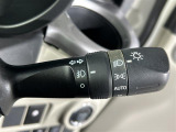 【オートライト(AUTO)】外の明るさをシステムが感知して、自動でヘッドライトが点灯します!ヘッドライトをつけ忘れを防ぐ便利機能です。