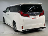 その他にも各種保険、お車の買取(T-UP)、JAF、TSカード、携帯電話などの取扱いをしております。詳しくはスタッフにお尋ねください。