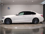 ☆BMWは自動車メーカーとしてのアイデンティティ&hellip;BMWらしさを守るため頑なに前後重量配分50:50にこだわり続けています☆
