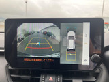 車両情報を一目で確認できるモニター画面。運転に必要な情報を分かりやすく表示し、安全運転をサポートします。車両の状態を常に把握できます。