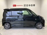 車両右側面からの写真になります。車をご覧になりたい時はお気軽に最寄りの店舗へご相談下さい。