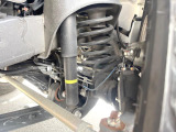 お車を安心してお乗りいただく為には、足回りの定期点検が欠かせません。サービスサポート(有償保証)では無料点検もご提供しており、安心のカーライフをお過ごしいただけるサポート体制が整っています。