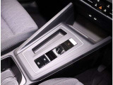 7速DSG搭載電動パーキングブレーキ、ホールド機能搭載