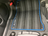 雨の日の運転をサポートするワイパーレバー。操作も簡単で、視界をクリアに保ち、安全な運転を助けます。
