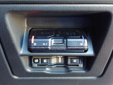 見栄えよくすっきりと収まるETC車載器です。高速道路の料金所をスムーズに通過でき、快適なドライブをサポートします。納車されたその日からすぐに遠出やロングドライブを楽しめます。