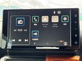 お気に入りの音楽を車内で手軽に楽しめます。ラジオはもちろん、様々な音源に対応し、快適なドライブを演出します。操作も簡単です。