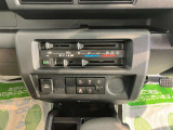 車両状態証明書修復歴の有無も一目瞭然。機能や内装・外装、走行距離、修復歴の有無をチェックし、クルマの状態を10段階にした車両状態証明書。数字や記号を使ってわかりやすく表示しています。