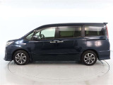 ロングラン保証付き。トヨタのお店で中古車をお買い上げいただいたお客様に安心で快適なカーライフをお約束する。1年間の保証です。