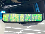 【デジタルインナーミラー】後席の大きな荷物や同乗者で後方が確認しづらい時でも安心!カメラが撮影した車両後方の映像をルームミラー内に表示。クリアな視界で状況の確認が可能です!