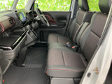運転席からの視界は良好で、運転操作もスムーズ。安全運転をサポートします。