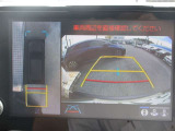 パノラミックビューモニター付きです。車両を上から見たような映像をディスプレイオーディオ画面に表示。運転席からの目視だけでは見にくい、車両周辺の状況をリアルタイムでしっかり確認できます。