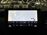 ディスプレイオーディオやカーナビは、現代のドライブにおいて欠かせない装備のひとつです。初めての場所でも迷いにくく、快適なルート案内で運転をサポートします。移動中のエンターテインメント性も高まります。