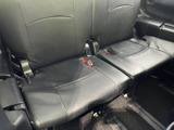3列目シートも快適な座り心地です。家族や友人と一緒に、楽しいカーライフをお過ごしください。