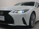 レクサスの名にふさわしく、お客様に求められて生まれたレクサス認定中古車。レクサスならではの商品クオリティと、お客様を安心で満たすレクサスのおもてなしを存分に味わっていただけるプログラムです。
