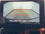 見にくい後方をモニターに映してくれるバックモニター搭載!駐車時にとても便利な機能です♪