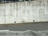 HUD: ヘッドアップディスプレイはドライバーが前方に集中できるよう、ナビや車速情報をフロントガラスに投影するシステムです。