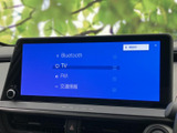 停車中には、お気に入りの番組や映像を楽しめます。移動時間を有効活用できる便利な機能です。家族や友人と過ごす時間もより充実します。
