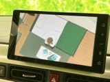 停車中にTVや映像コンテンツを楽しめます。長距離移動や休憩時間のお供に最適です。