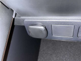 シガーソケット用の充電器が使用可能です!