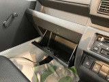 より多くの一般の方へ車を届けれればと思っておりますので同業者様への販売は極力控えさせて頂いております。ご了承下さい。