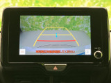 バック時の視界を広げ、安全な駐車をサポート。狭い場所でも、スムーズな駐車操作が可能です。ガイドライン表示で、距離感もつかみやすいです。