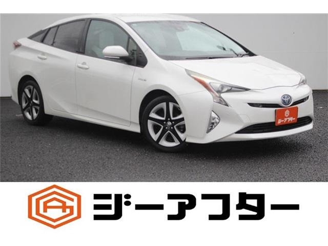 トヨタ プリウス 