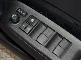 電動格納式ドアミラー・パワーウインドウを装備しています。