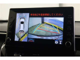 【パノラミックビューモニター】クルマの斜め後ろや真横など、目が届きにくい箇所も確認できるため、いち早く障害物に気が付くことができて安心ですね♪