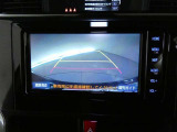 車庫入れや駐車で威力を発揮するのがバックモニター!ナビディスプレイに後ろの様子が映し出されるから安心です。