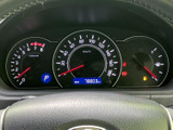 視認性の高いメーター類で、運転に必要な情報を的確に把握できます。運転状況が一目で分かり、安全運転をサポートします。