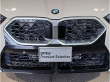 【キドニーグリル】BMWは約90年もの間、ほぼ全ての車両にひと目でBMWだと分かるこの特徴的なフロントグリルが備えられ、デザイン・アイコンとして親しまれてきました。