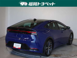 色はきれいなダークブルーです。