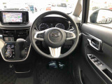 運転中も見やすいメーター。