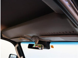 お車選びをお楽しみ頂けるよう、在庫車の展示スペースを十分に確保しております。